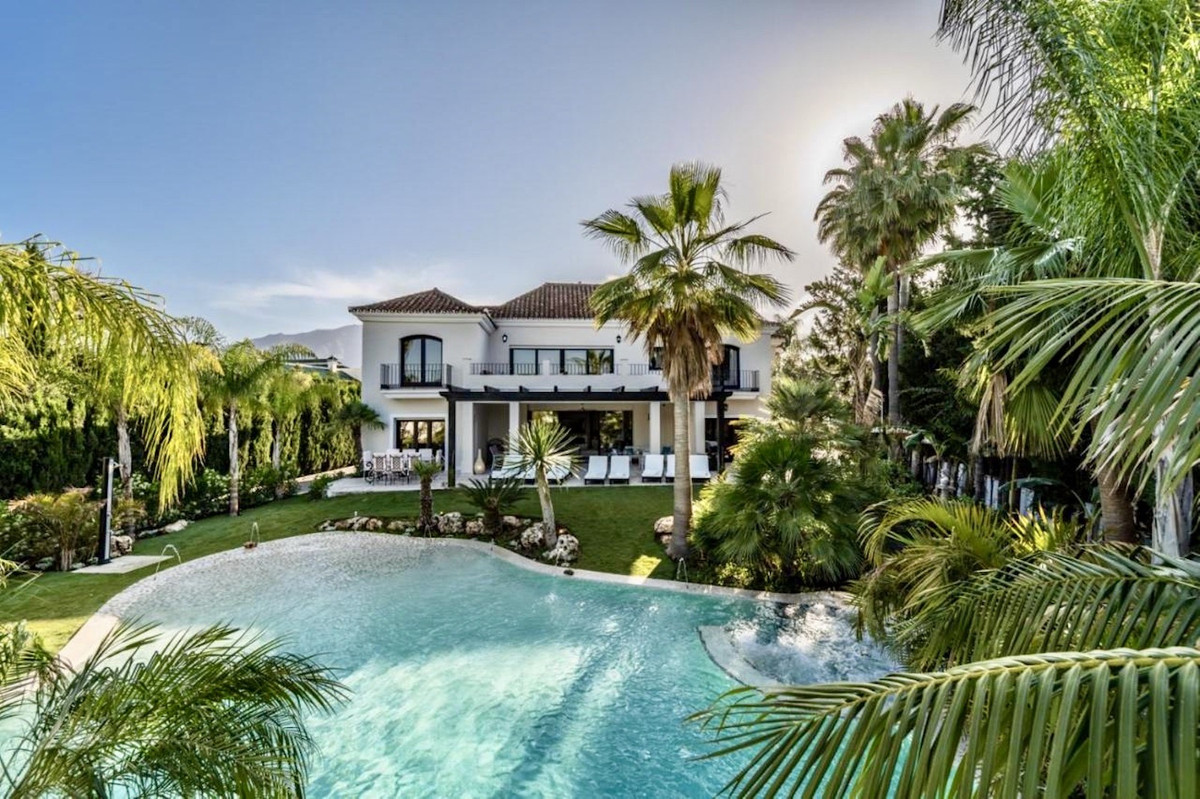 Nueva Andalucía, Marbella